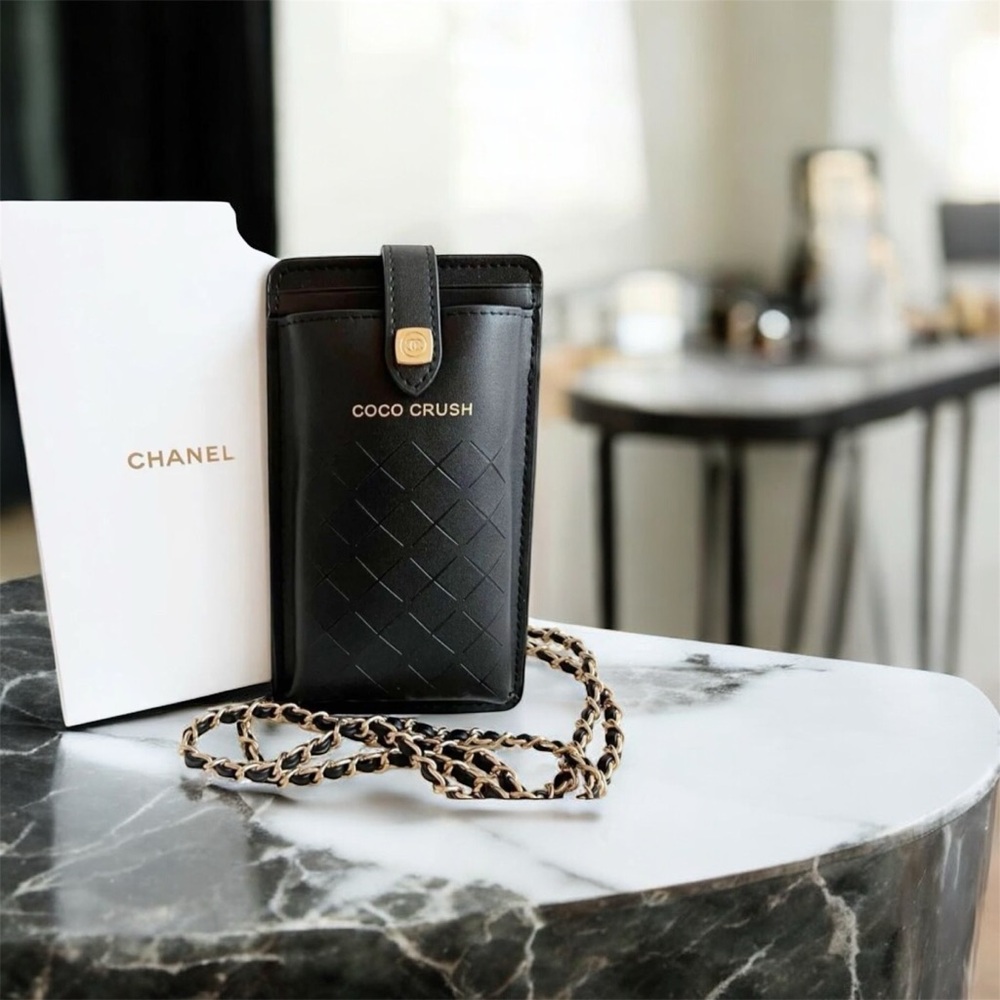 CHANEL Coco Crush Black Phone Holster